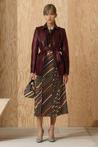 Look 7